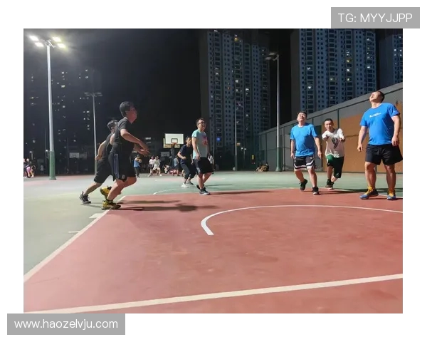 野球场的 “神进球”：没有最怪，只有更绝